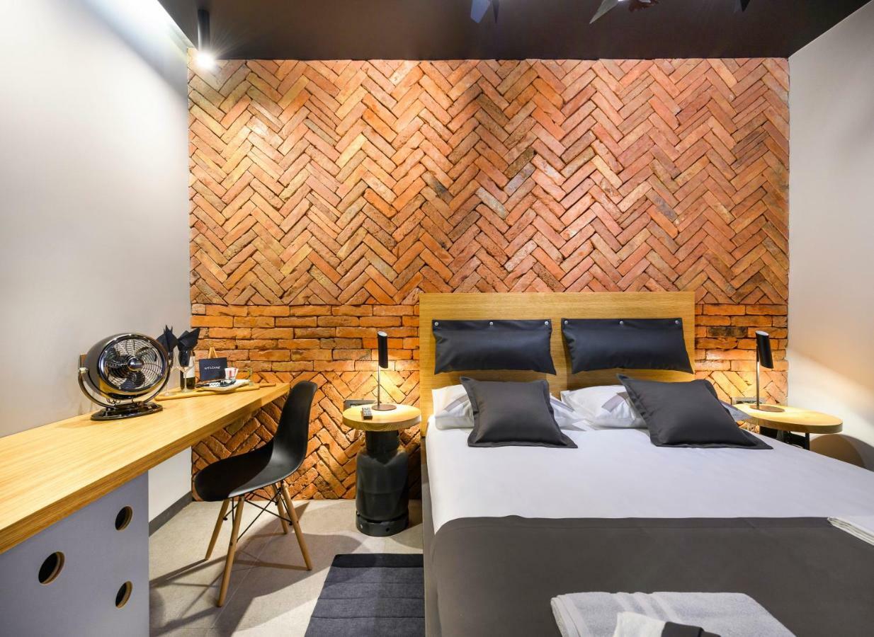 Split Industrial Design Rooms 외부 사진