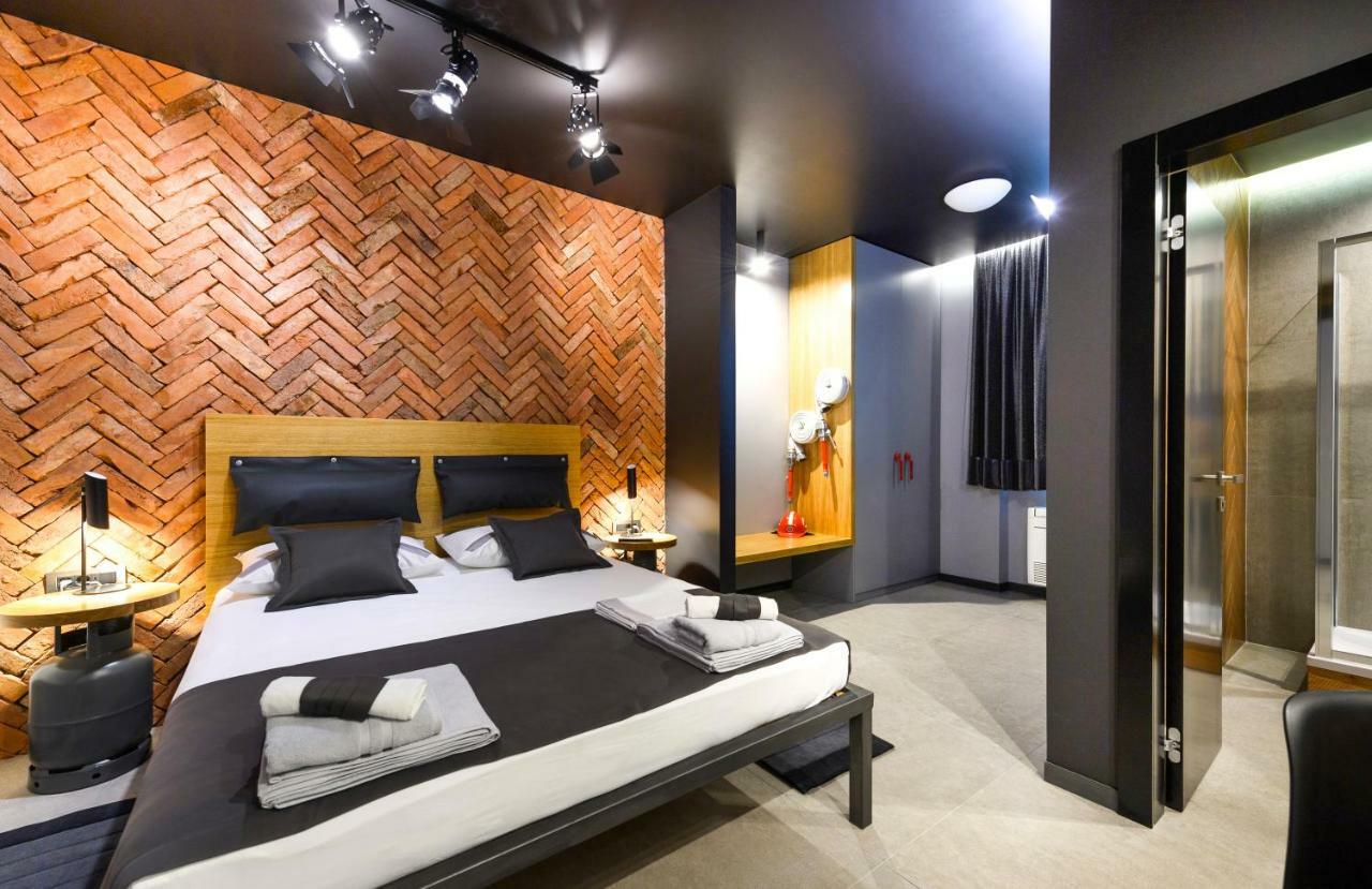 Split Industrial Design Rooms 외부 사진
