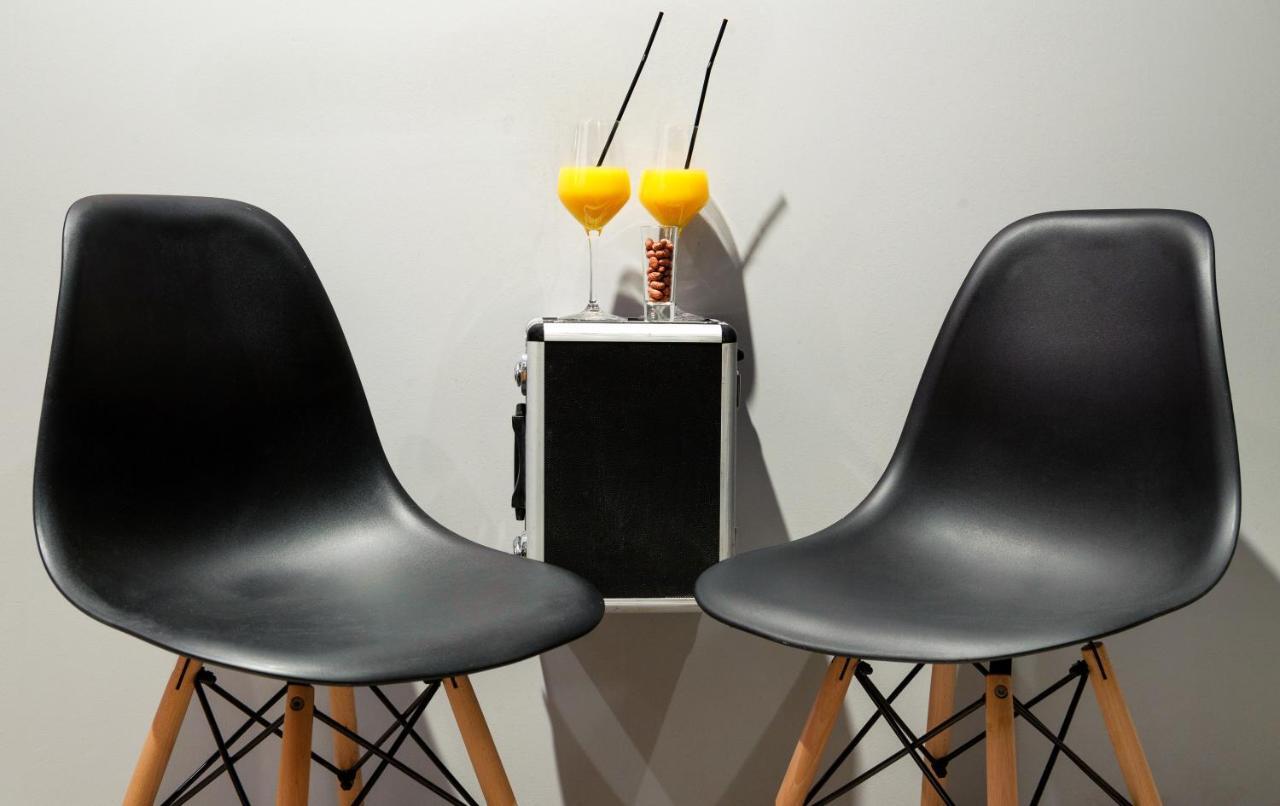 Split Industrial Design Rooms 외부 사진